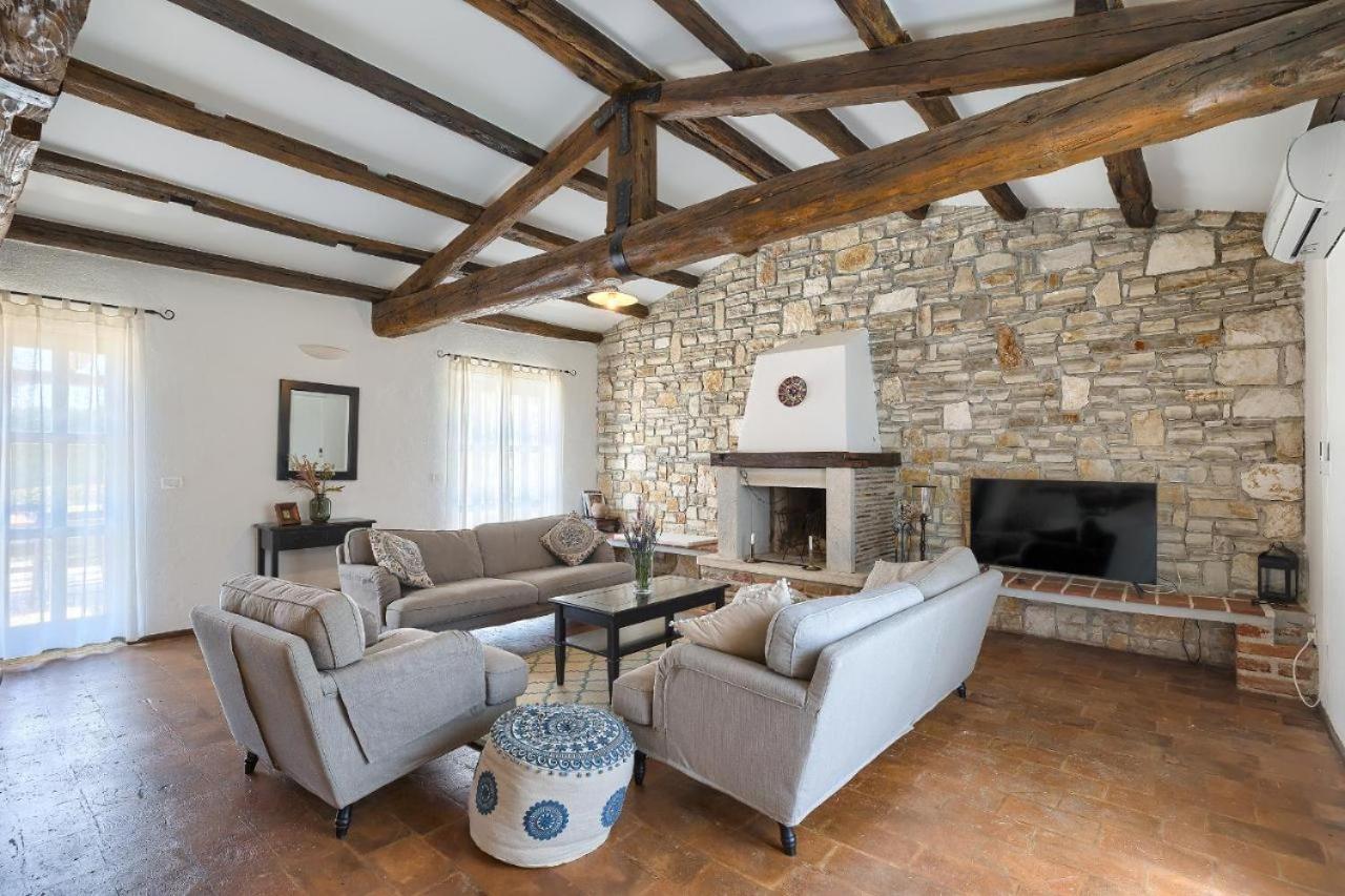 Barat  Villa Leopoldo By Istrian Country Houses מראה חיצוני תמונה