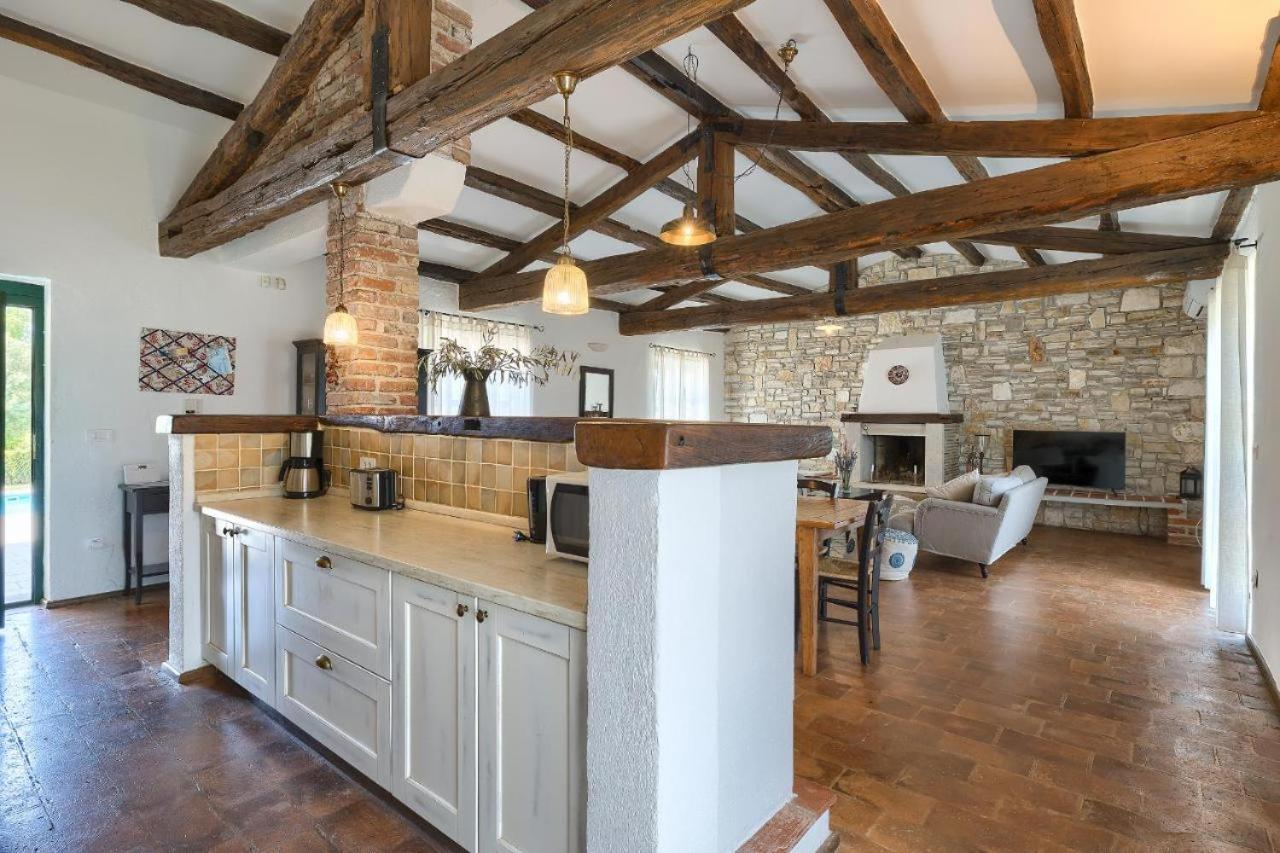 Barat  Villa Leopoldo By Istrian Country Houses מראה חיצוני תמונה
