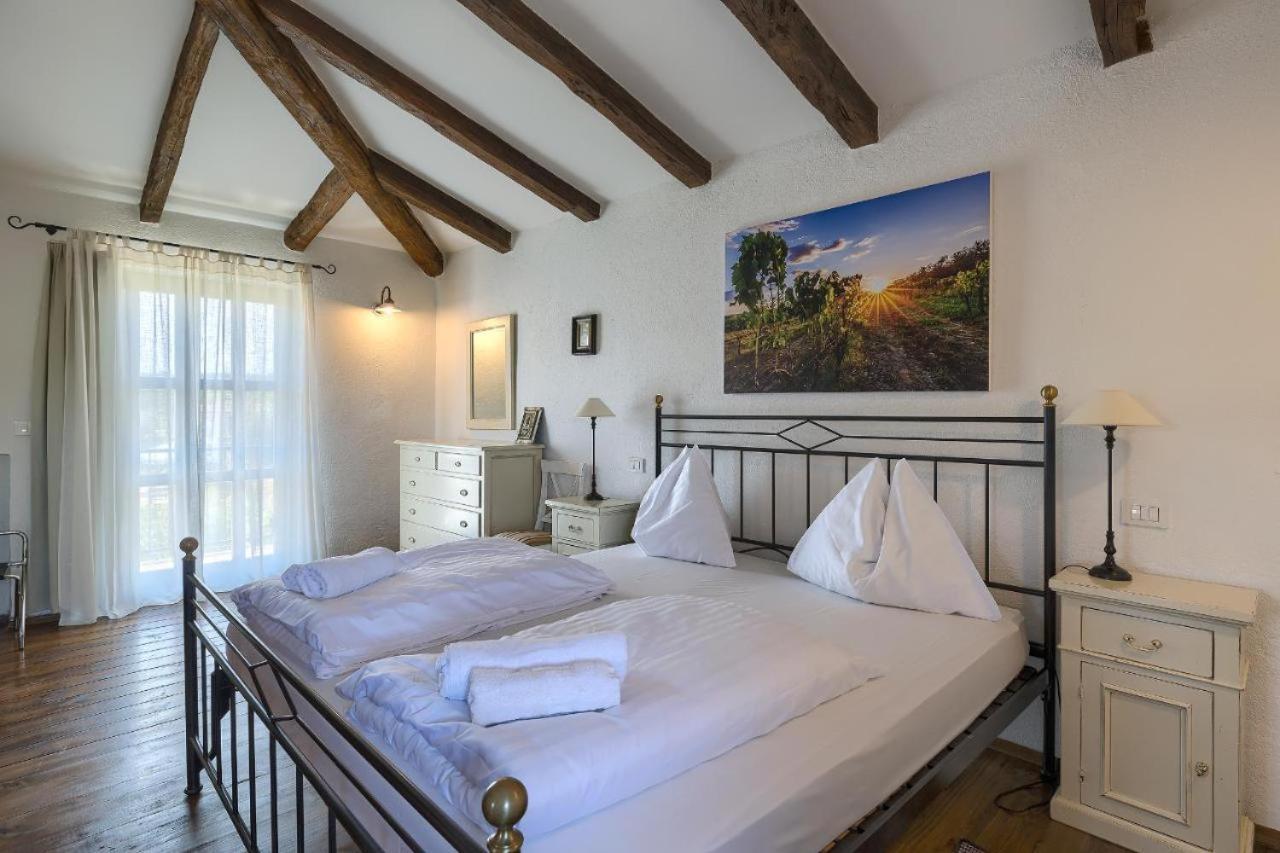 Barat  Villa Leopoldo By Istrian Country Houses מראה חיצוני תמונה
