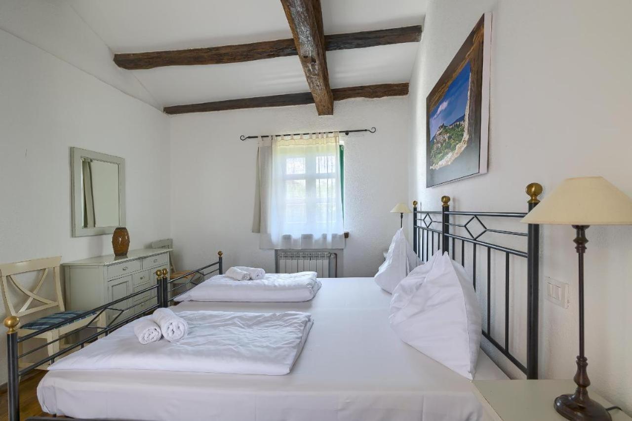Barat  Villa Leopoldo By Istrian Country Houses מראה חיצוני תמונה